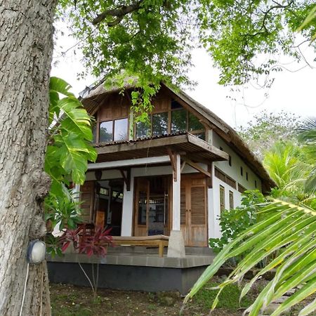 Villa Watumita Hitokalak Exterior foto
